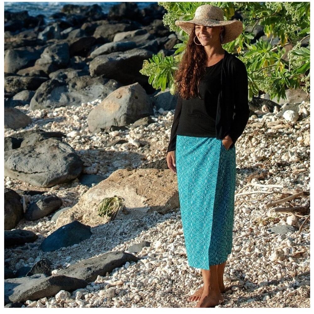 Ripskirt Full Length in Playa Ocean